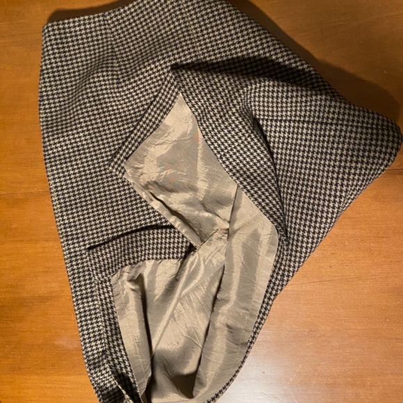 Ann Taylor wool pencil skirt - Picture 2 of 6